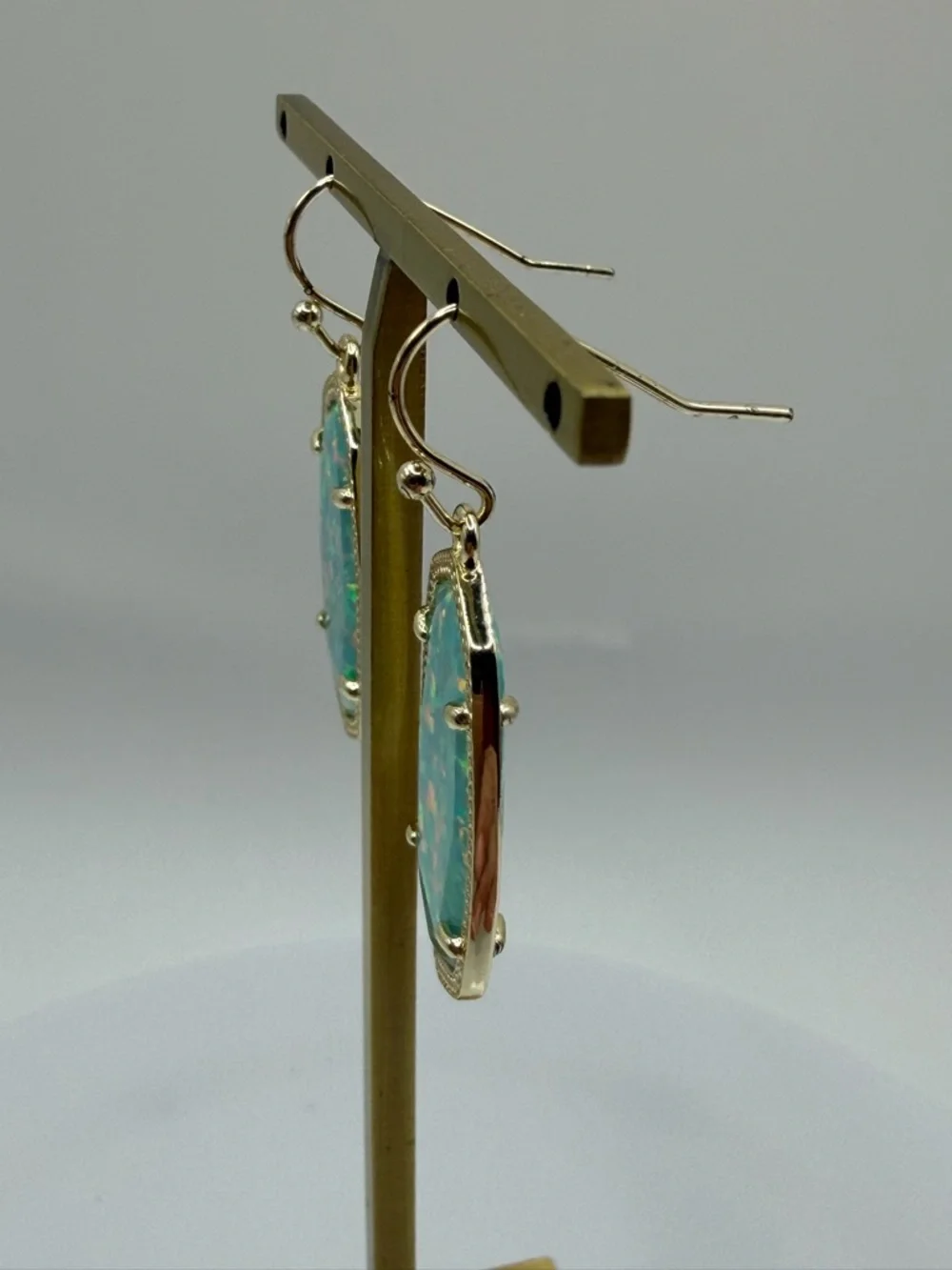 Kendra Scott Dani Gold Earrings in Aqua Kyocera Opal - Picture 5 of 8